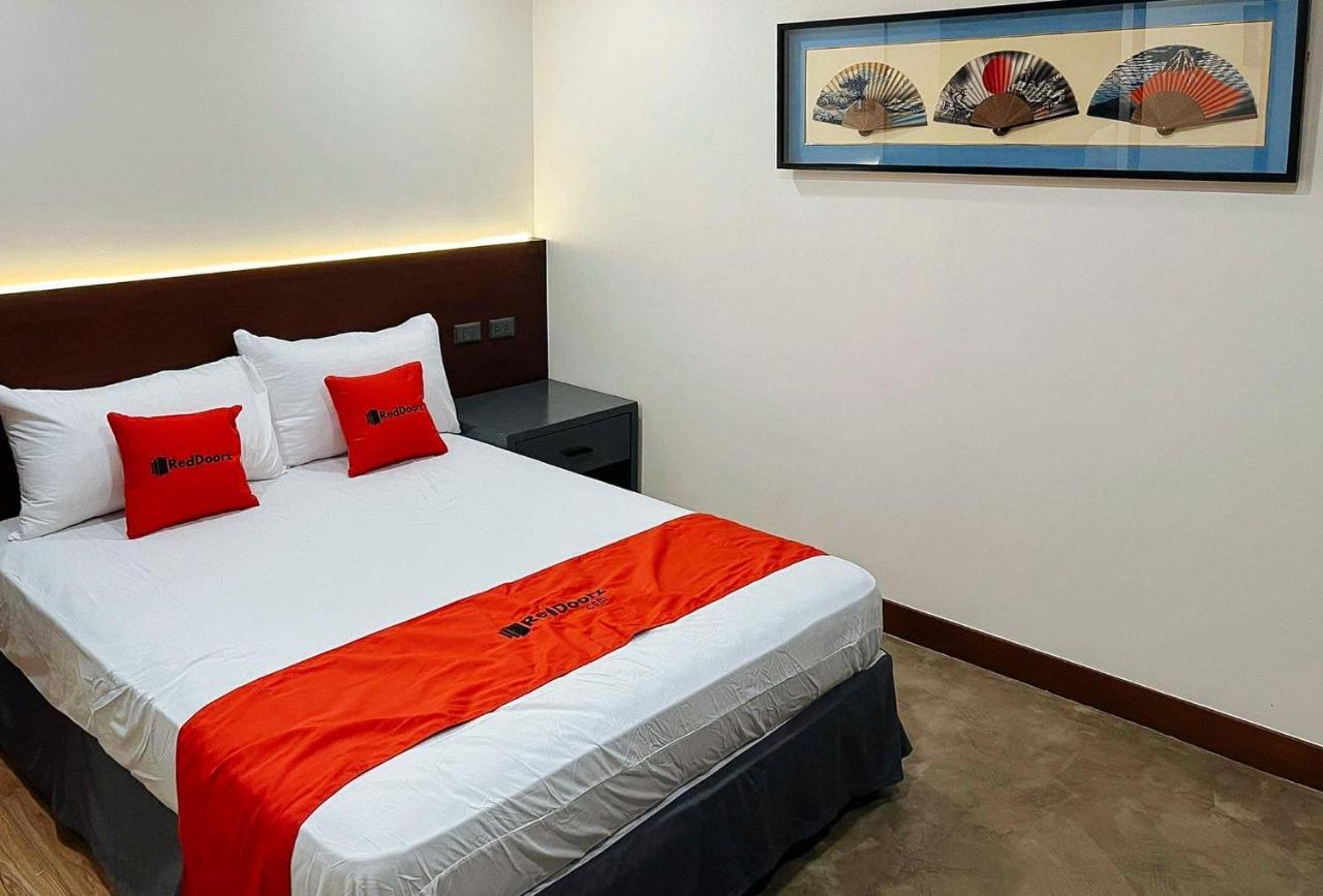 Reddoorz Plus @ Toshiko Boutique Hotel Koronadal City Exterior foto